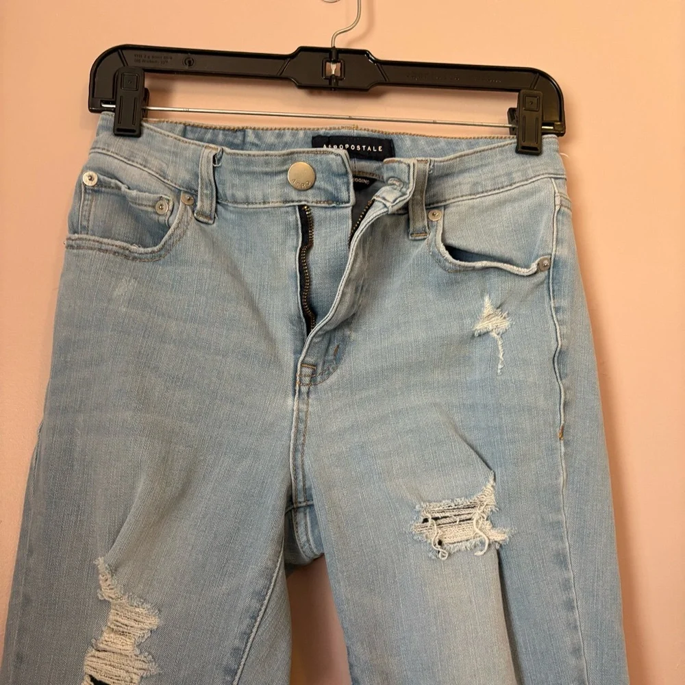 💙Aeropostale High Rise Jeggings with Distressed Details - Picture 3 of 6